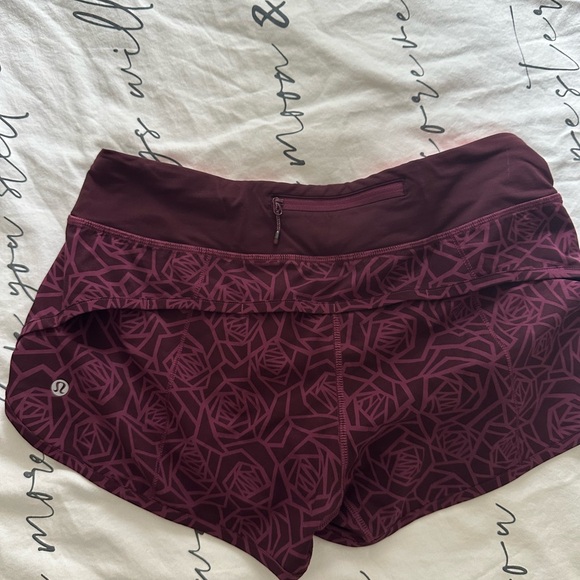 Lululemon Speed Short *4-way Stretch 2.5" Bordeaux Drama 6 - Picture 5 of 6
